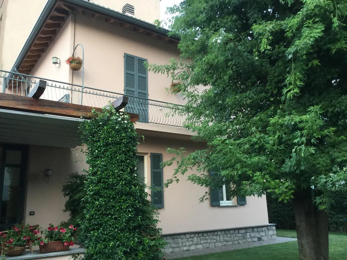 B&B Pescarenico Lecco 0*,